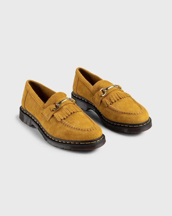 Sko>Dr. Martens Adrian Snaffle Suede Loafers Light Tan Desert Oasis Suede (Gummiolie)