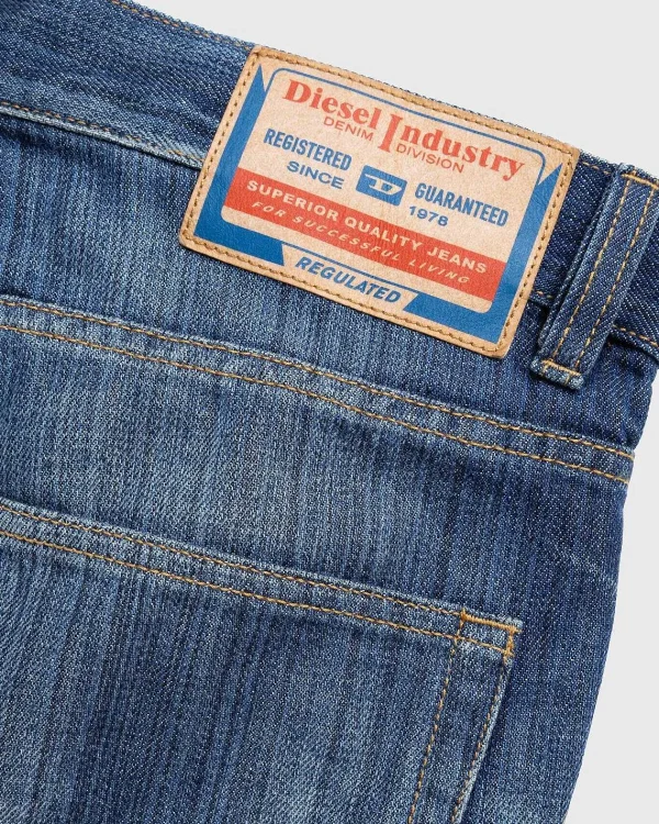 Bukser>Diesel 2010-D-Macs Straight Jeans Bla