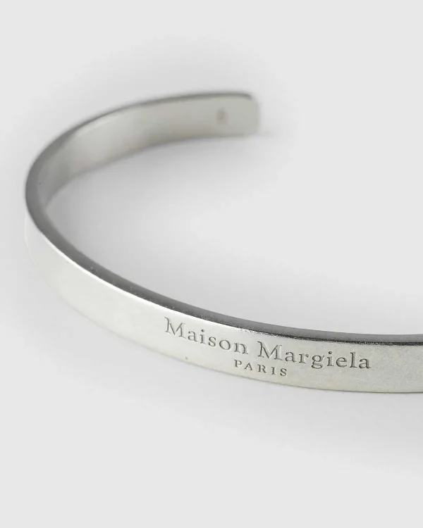 Smykker>Maison Margiela Logo Manchet Armband Solv