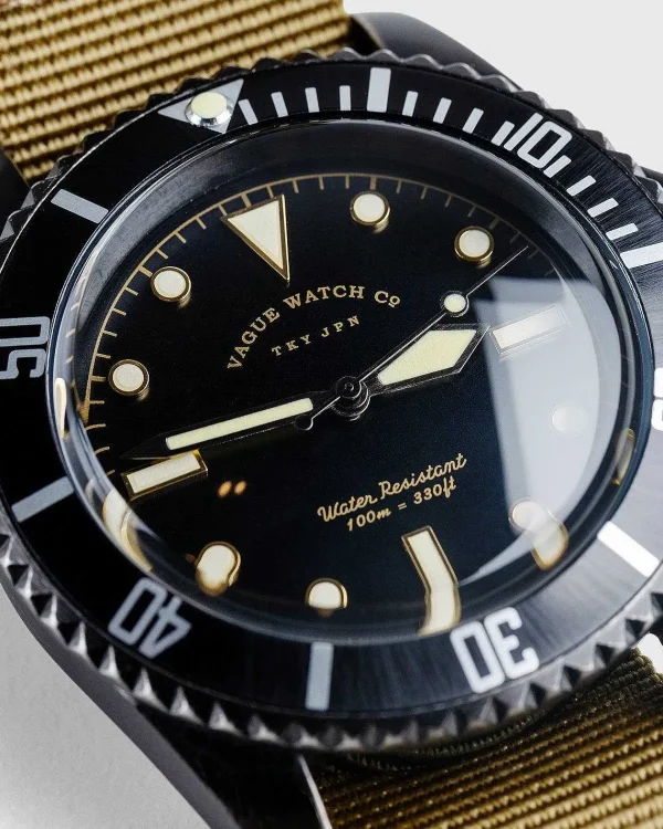 Ure>Vague Watch Co. Submariner Sort